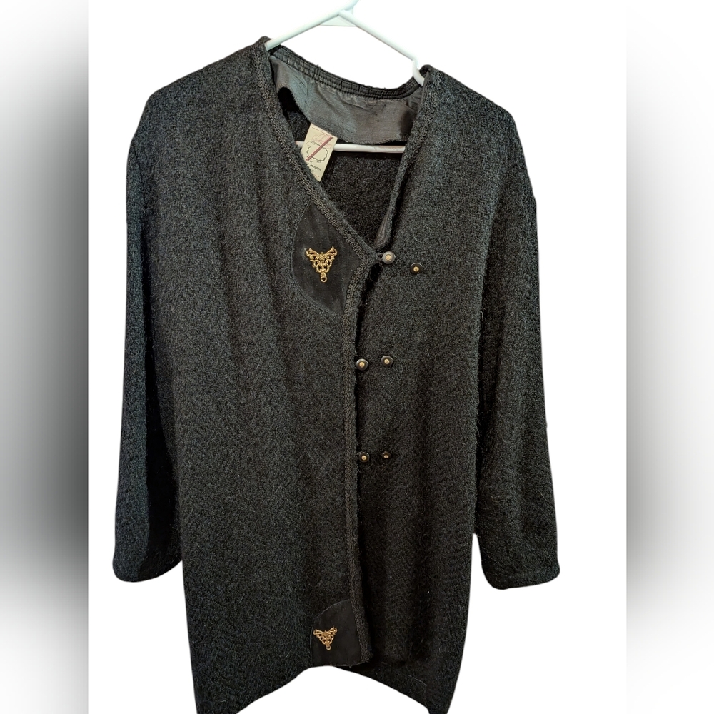 2/22$ Elegant Black Wool Vest 2/22 $ on selected item